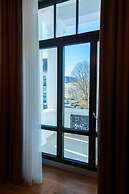 Roze Center Apartments