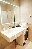 Roze Center Apartments