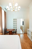 Roze Center Apartments