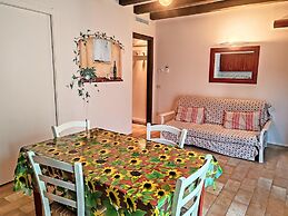 Farmhouse in Marche With Pool & Wine Tours