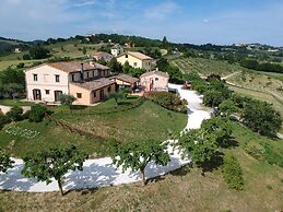 Farmhouse With Shared Pool