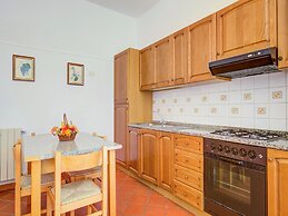 Apartment With Swimming Pool