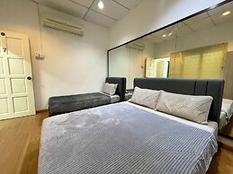 OYO 91073 S Homestay Premium