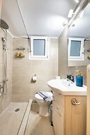 Chic 1-Bedroom near Panathenaic Stadium