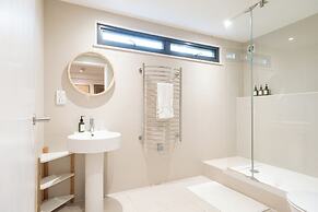 Parsons Pleck-6BD with Swimming Pool