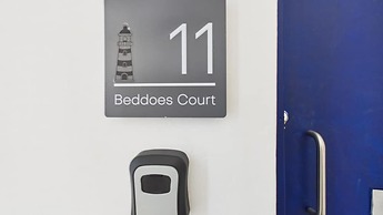 The Lighthouse - 1 Bedroom Apartment - Saundersfoot