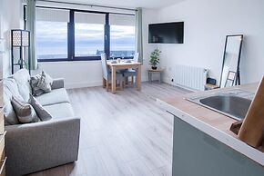 The Lighthouse - 1 Bedroom Apartment - Saundersfoot