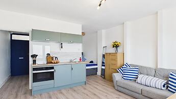 The Lighthouse - 1 Bedroom Apartment - Saundersfoot