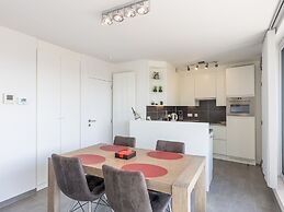 Sunny Apartment With Open Terrace