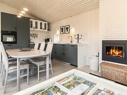 Charming Holiday Home by Nature Reserve