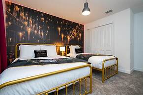 2557 Awesome 4BD Townhouse Located at Storey Lake