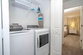 2557 Awesome 4BD Townhouse Located at Storey Lake