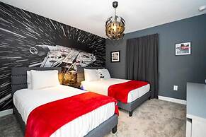 2557 Awesome 4BD Townhouse Located at Storey Lake