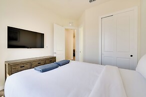 Family Home Near Disney w/ Patio & Pool Access