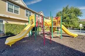 3 Mi to Animal Kingdom: Townhome w/ Pool Access!