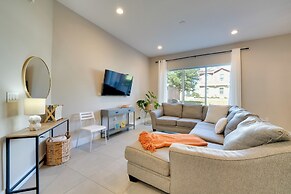 3 Mi to Animal Kingdom: Townhome w/ Pool Access!