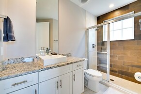 3 Mi to Animal Kingdom: Townhome w/ Pool Access!