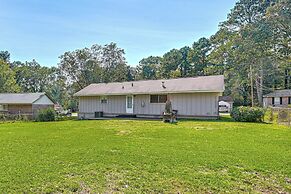 Family-friendly Jonesboro Home w/ Fenced Yard!