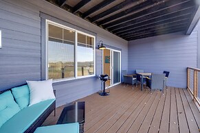 Balconies w/ Scenic River Views: Hammond Townhome!