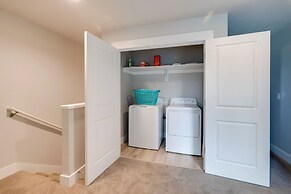 Balconies w/ Scenic River Views: Hammond Townhome!