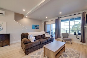 Balconies w/ Scenic River Views: Hammond Townhome!