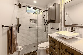 Beach Access, Private Dock: Arrowhead Lake Cabin