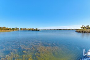 Detroit Lakes Home: Walk to Marina!