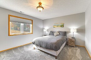 Detroit Lakes Home: Walk to Marina!