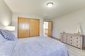 Detroit Lakes Home: Walk to Marina!