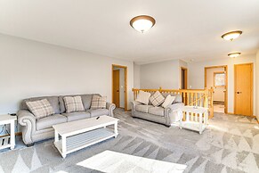 Detroit Lakes Home: Walk to Marina!