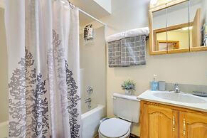 11 Mi to Skiing, Water Parks: Tobyhanna Getaway!