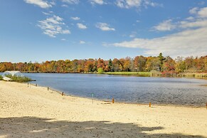 11 Mi to Skiing, Water Parks: Tobyhanna Getaway!