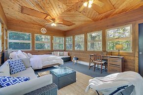 11 Mi to Skiing, Water Parks: Tobyhanna Getaway!