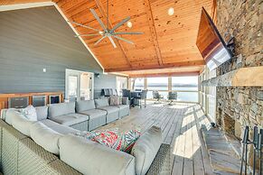 Dock + Panoramic Views: Guntersville Lake Retreat!