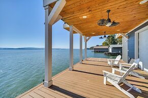 Dock + Panoramic Views: Guntersville Lake Retreat!