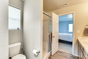 3 Mi to Lake Lowell: Caldwell Home w/ Yard & Grill