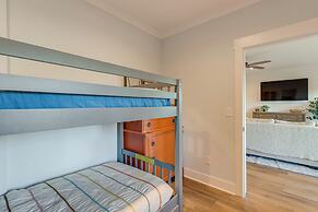 Modern Mtn Cabin w/ Deck & Views in Blue Ridge!