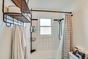 < 1 Mi to Dtwn Sioux Falls: Home w/ Private Yard