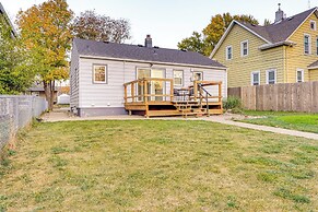 < 1 Mi to Dtwn Sioux Falls: Home w/ Private Yard