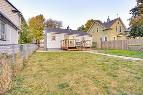 < 1 Mi to Dtwn Sioux Falls: Home w/ Private Yard