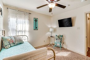 Charming Home w/ Chiminea in Weatherford!