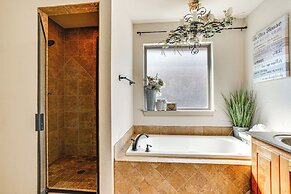 Charming Home w/ Chiminea in Weatherford!