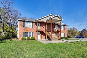 3 Mi to Dtwn: Pet-friendly Apt in Elizabethtown!