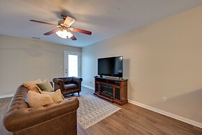 3 Mi to Dtwn: Pet-friendly Apt in Elizabethtown!