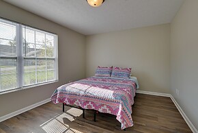 3 Mi to Dtwn: Pet-friendly Apt in Elizabethtown!