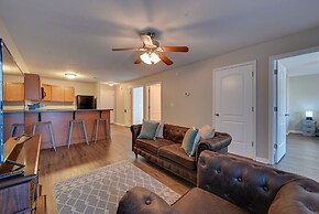 3 Mi to Dtwn: Pet-friendly Apt in Elizabethtown!