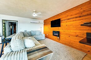 Dock + Views: High Rock Lake Hideaway!
