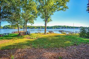 Dock + Views: High Rock Lake Hideaway!