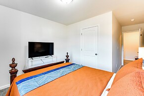 Family Friendly: Modern Townhome in Lula!