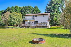 Pet-friendly Home on Lake Gaston w/ Furnished Deck